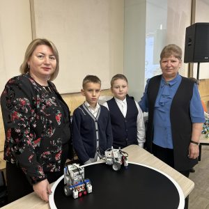Liceul Teoretic „Grigore Vieru” a devenit parte a rețelei Cluburilor de Robotică din țară