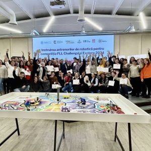 Instruirea antrenorilor de robotică pentru competiția FLL Challenge și Explore 2024