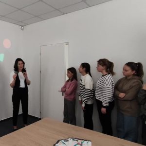 „Istoria înființării MAIB, servicii bancare pentru copii – Card Junior”