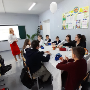 Cum pot fi dezvoltate și transmise valorile general-umane tinerei generații?